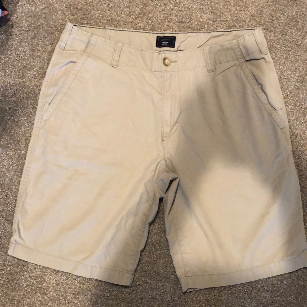 Gap khakis shorts